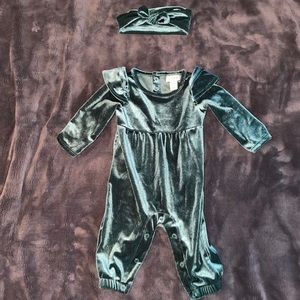 Green velvet baby girl Christmas holiday outfit 🎄